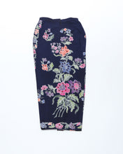 Load image into Gallery viewer, Nismara pleated skirt in navy