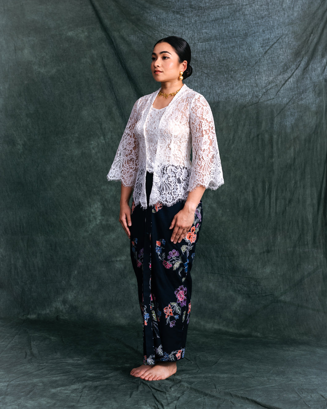 Lace kebaya top in off white