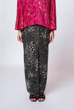 Load image into Gallery viewer, Sekar Skirt in Black