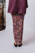 Load image into Gallery viewer, Asmara Skirt in Purple